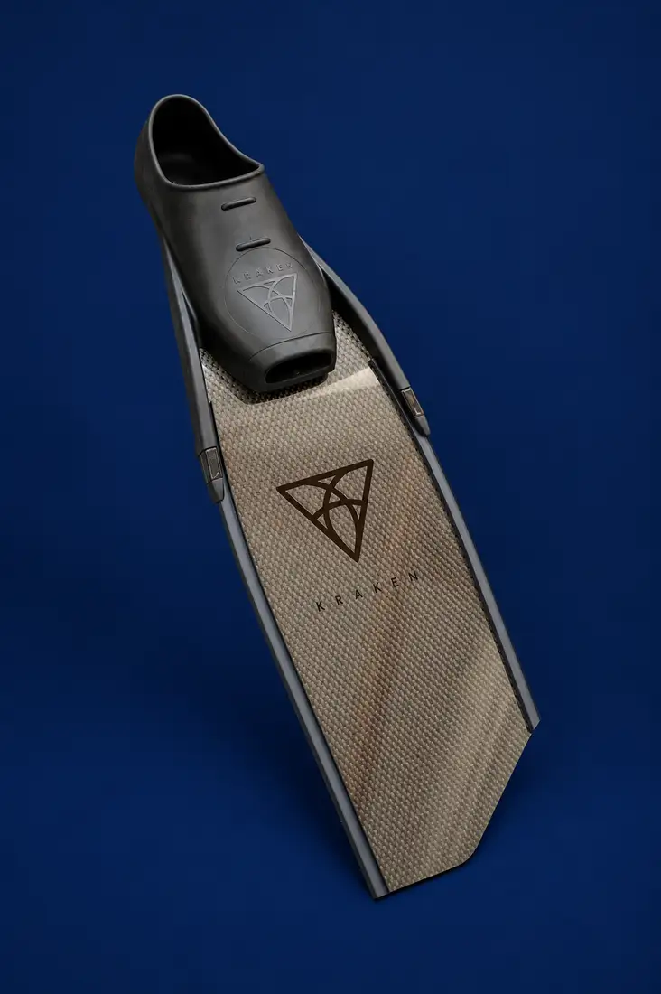 Kraken carbon blade and foot pocket shown up close